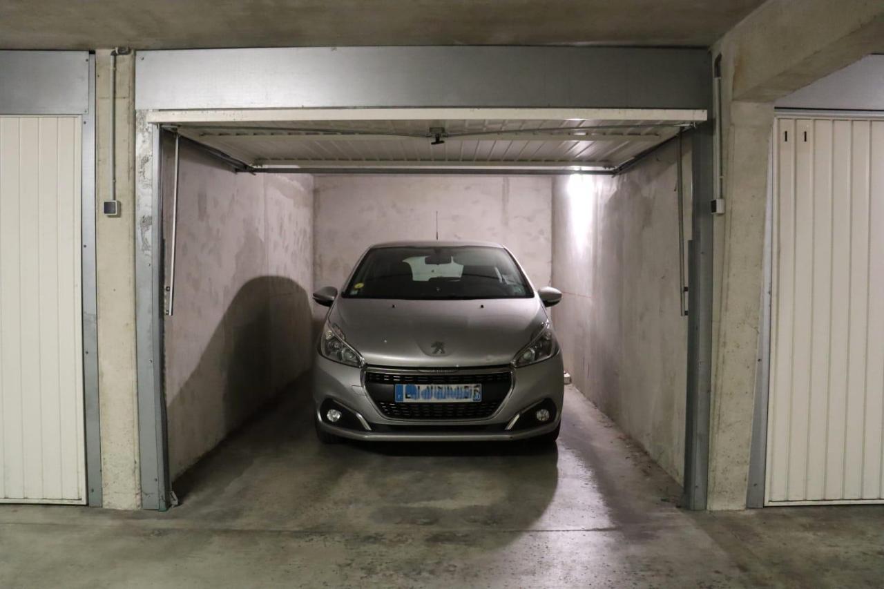 Uzes Centre La Terrasse Des Capucines Avec Garage Priveeアパートメント エクステリア 写真