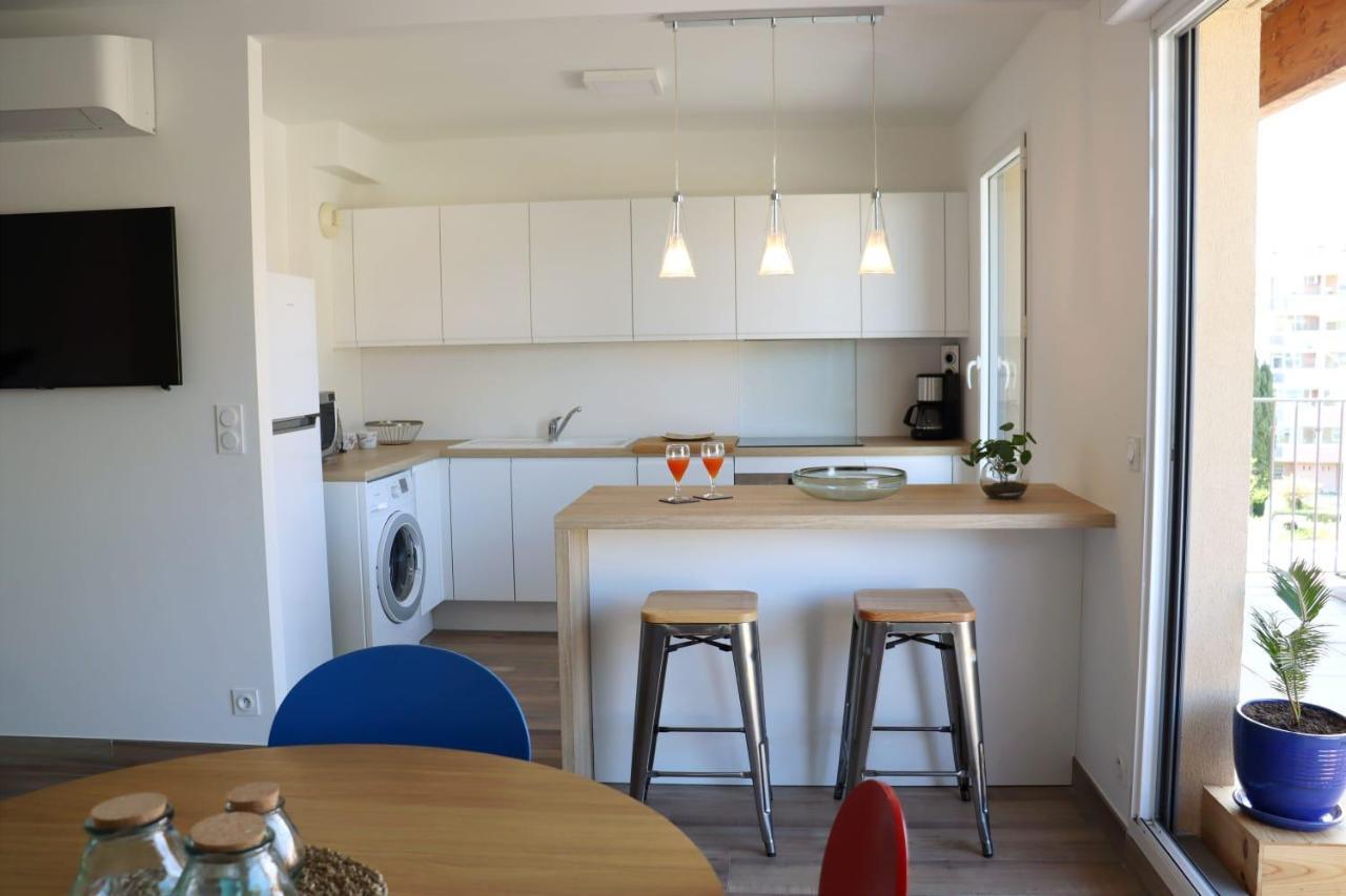 Uzes Centre La Terrasse Des Capucines Avec Garage Priveeアパートメント エクステリア 写真